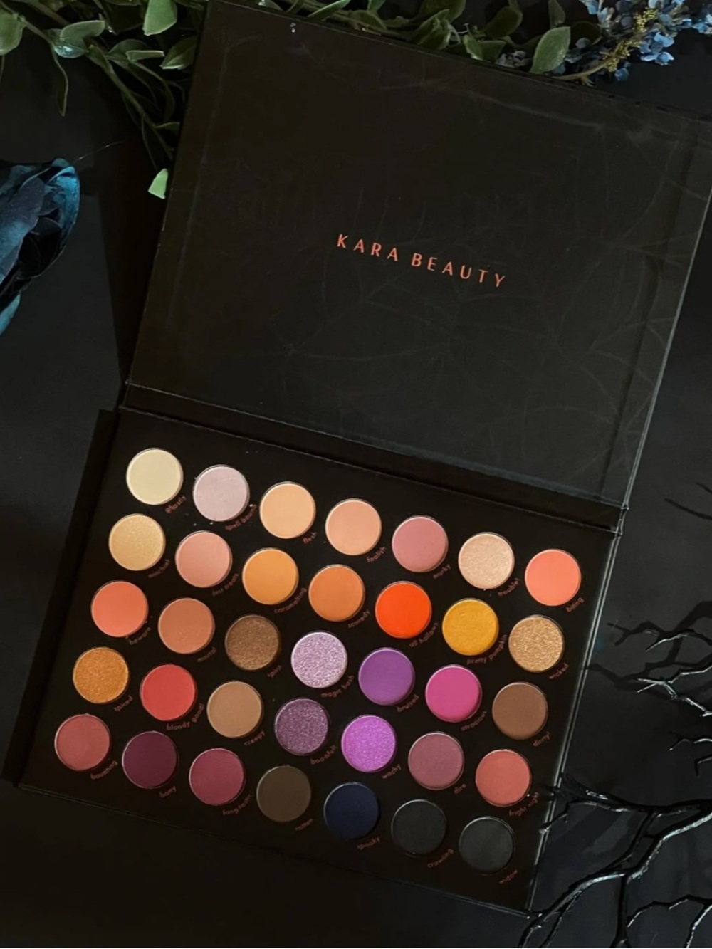 Kara Beauty 'On the Haunt' Creative Eye Palette